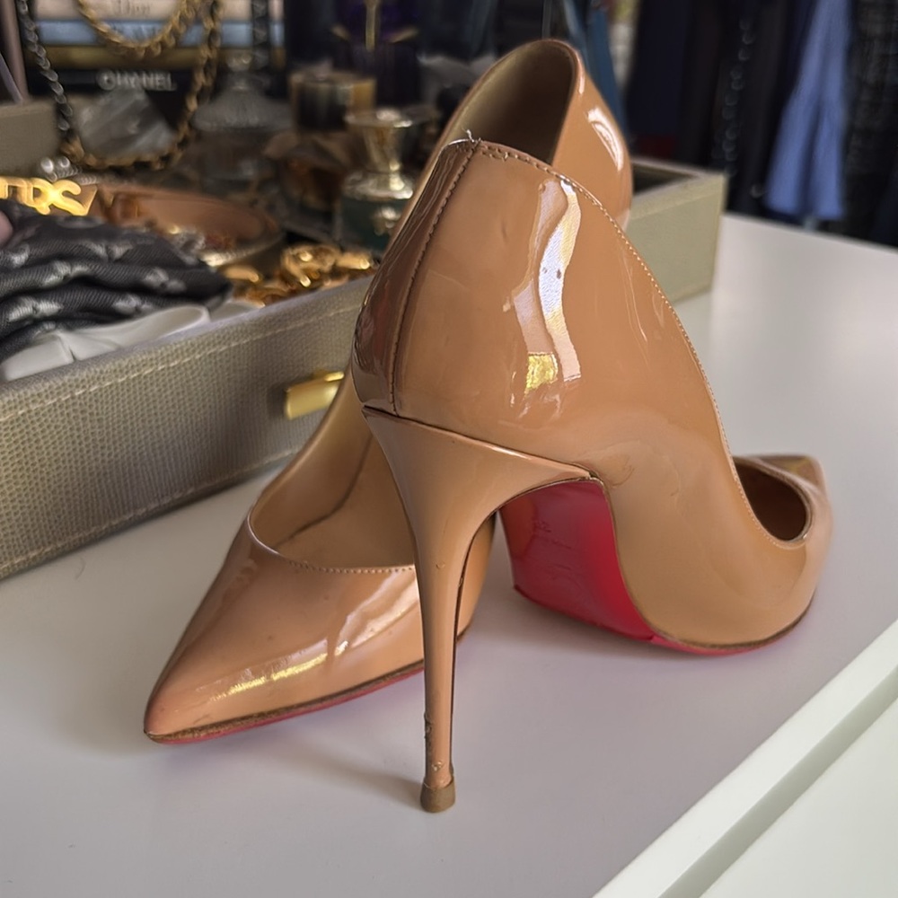 Christian Louboutin Pigalle Follies Nude Patent Leather Pumps 100mm